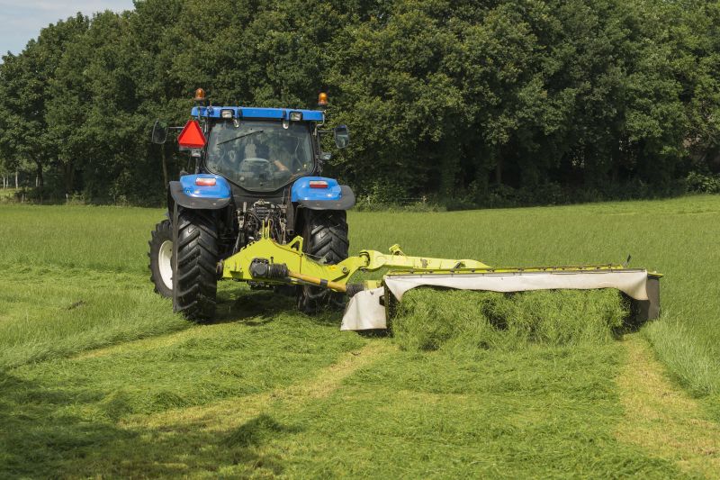 Acreage Mowing Service in Waldorf, MD